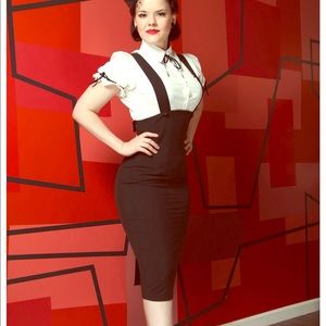 Jumper Pencil Skirt by Bettie Page 🖤